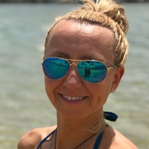 Meet your Posher, Magda